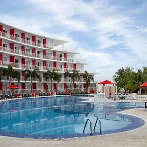 Grand Decameron Cornwall Beach, A Trademark **** Montego Bay